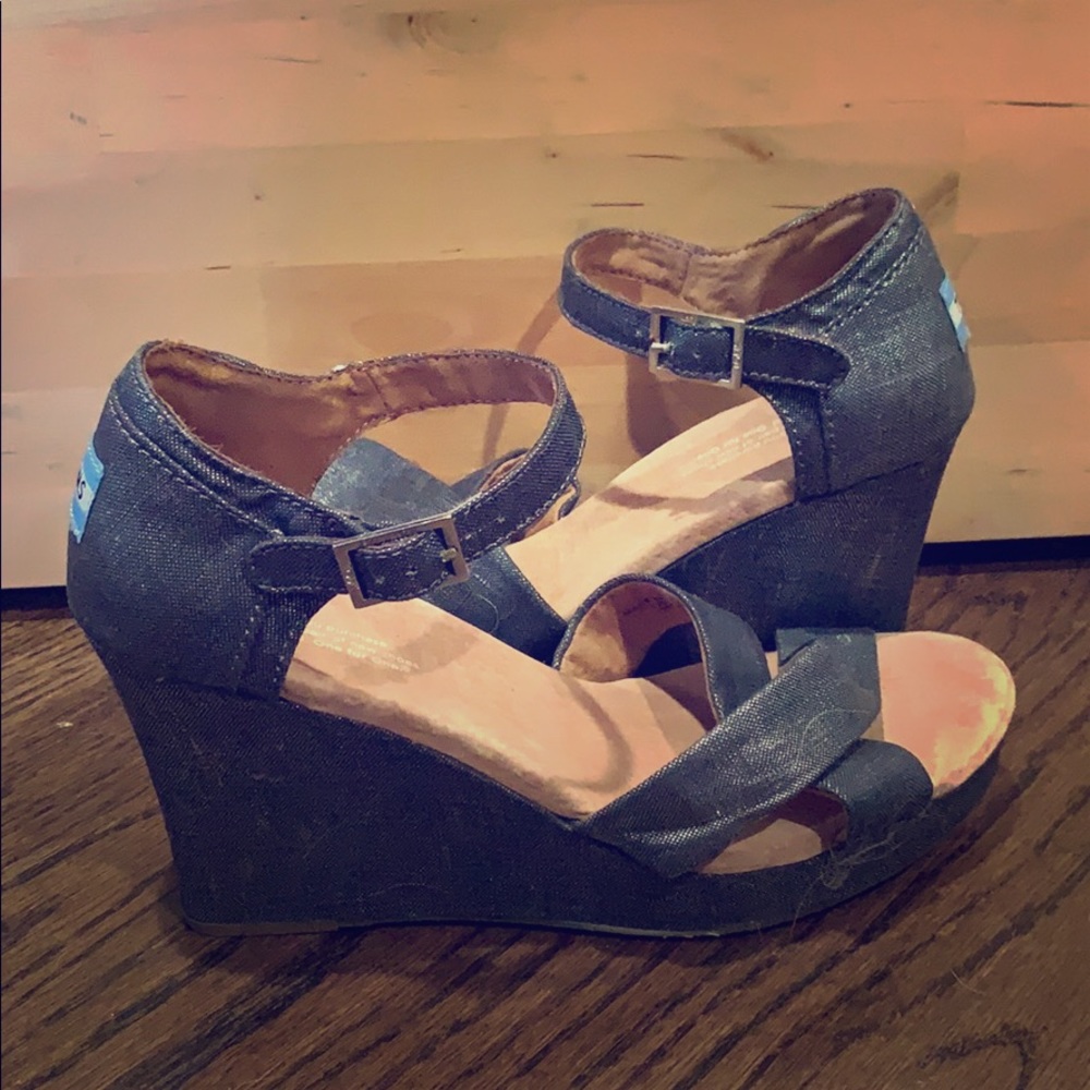 Toms wedges
